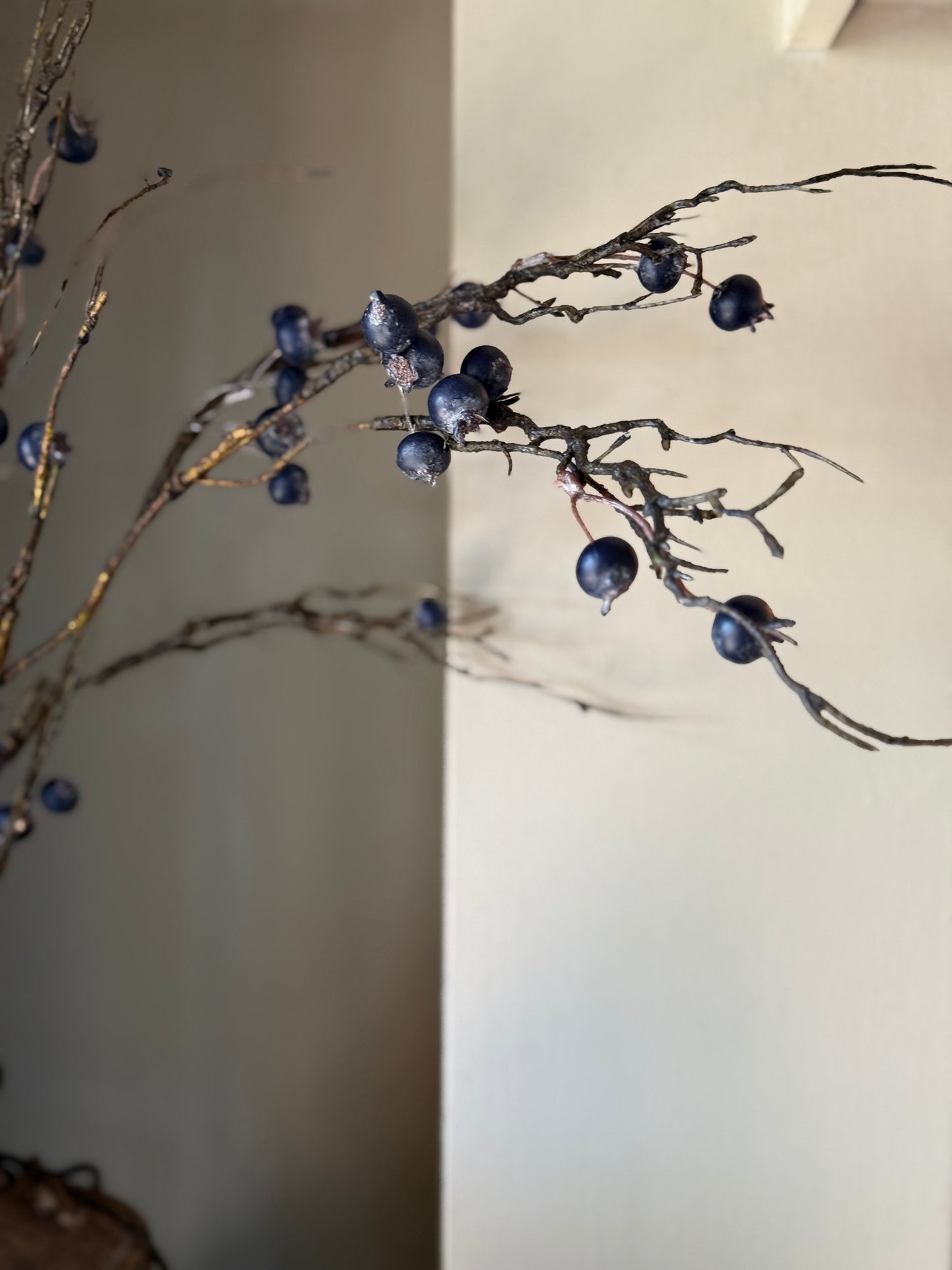 Kunsttak met Blauwe Bessen – 84 cm