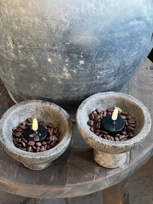 Bowl on foot from PMR size XS (left in the photo)