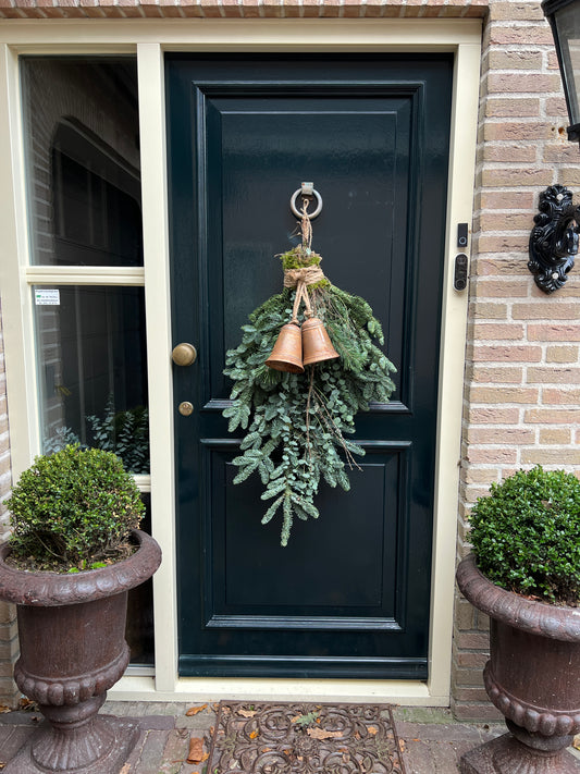 Christmas tuft with rusted bells, Order now for W47 to W51