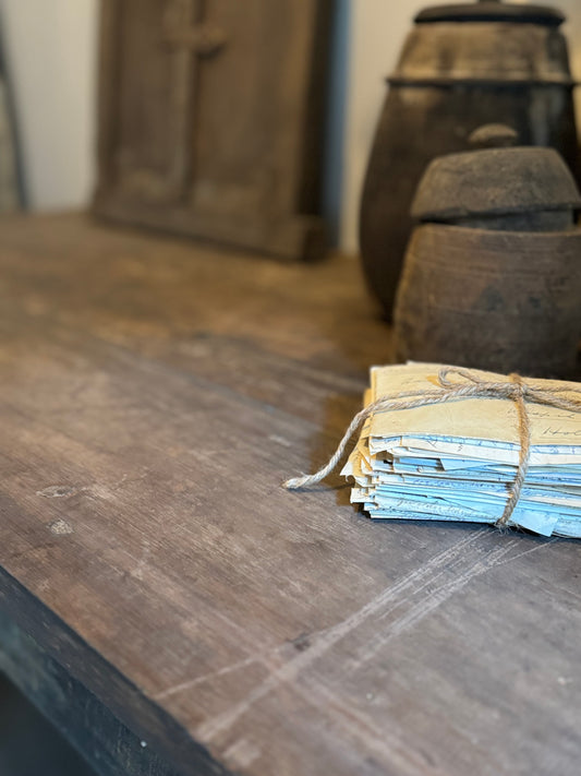 Writing table, Aura Peeperkorn 120 cm.