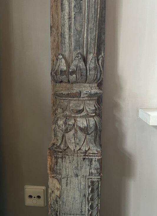 Pillar on standard 2 variants