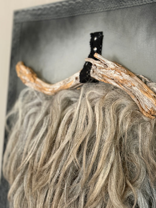 Wandpaneel met schapenvacht (LH1)