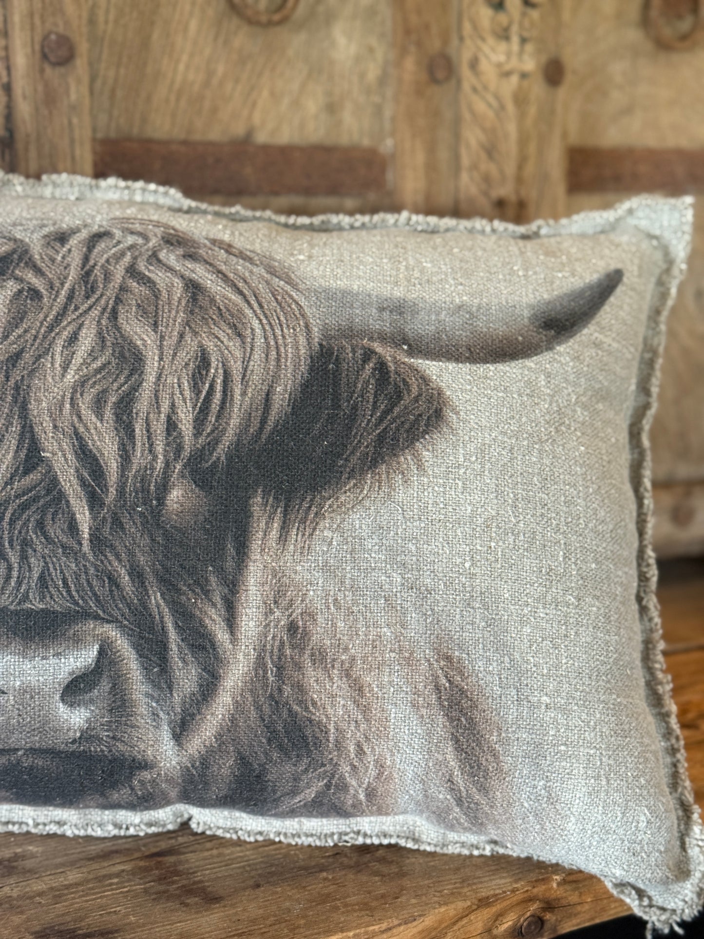 Shabby Kussen Schotse Hooglander – 40x60 cm