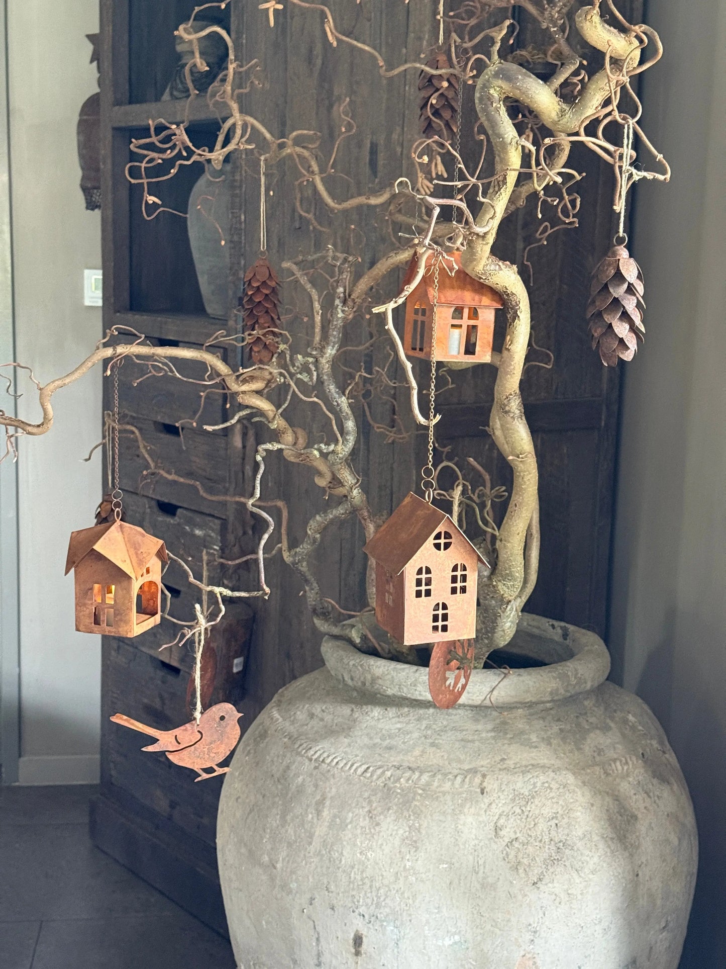 Rusted pendant House C