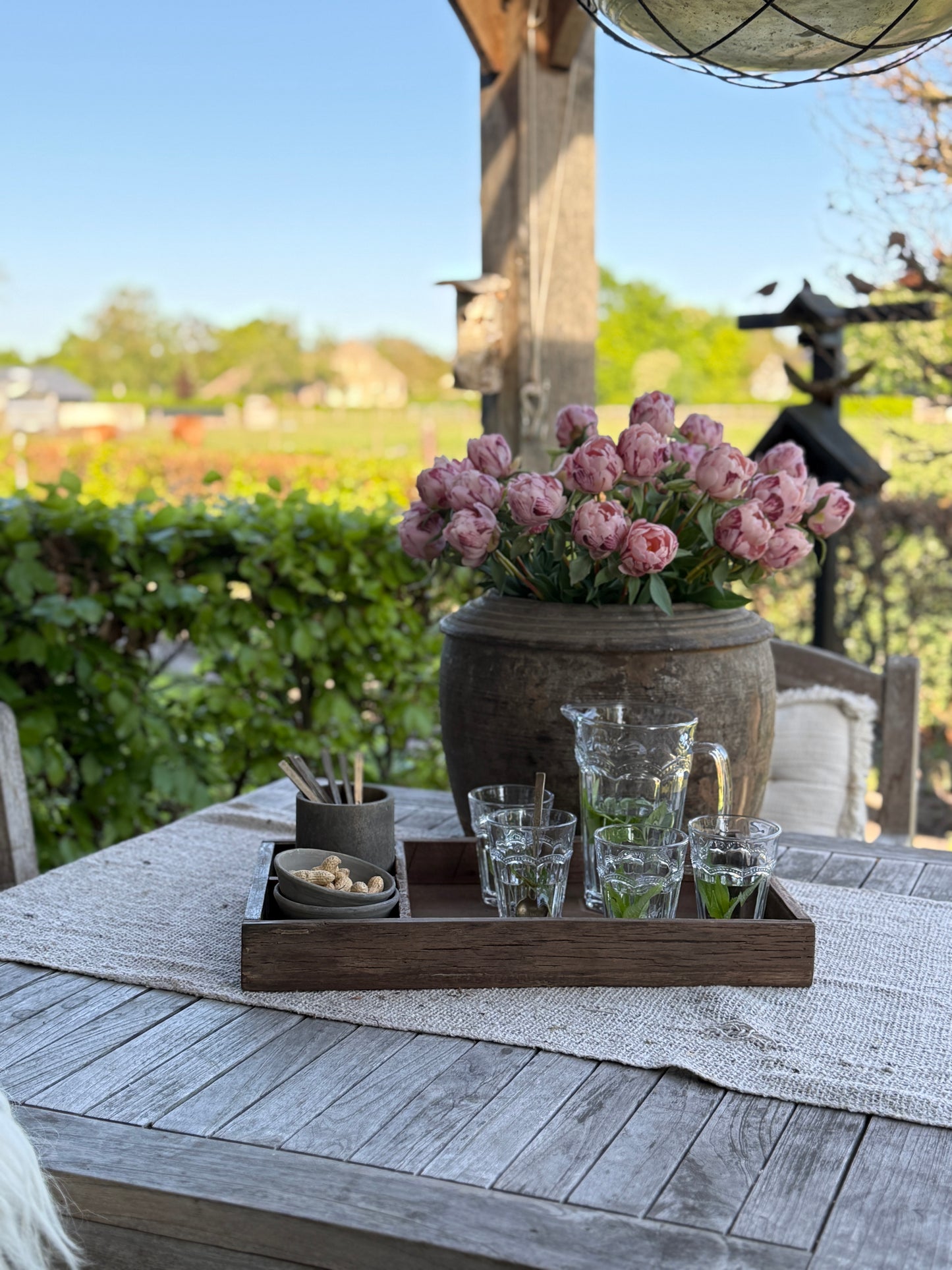 Glass carafe with 4 glasses