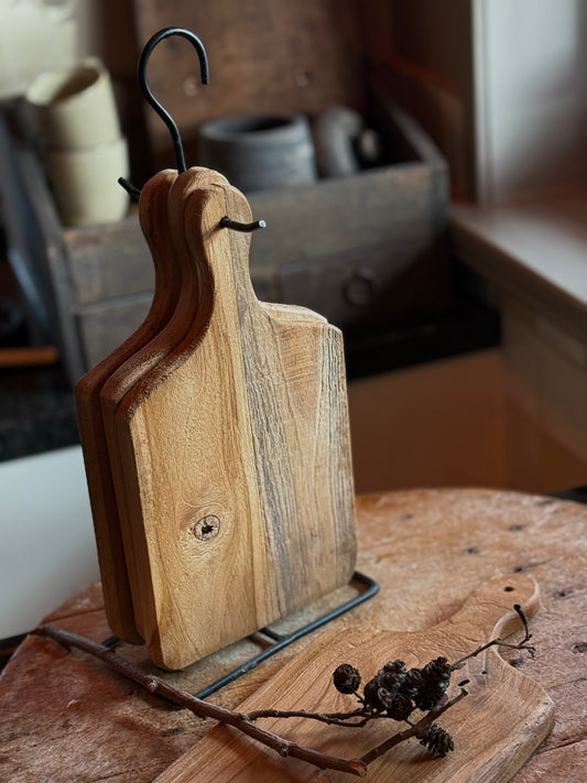 Cutting boards on metal rack, set of 4 pieces