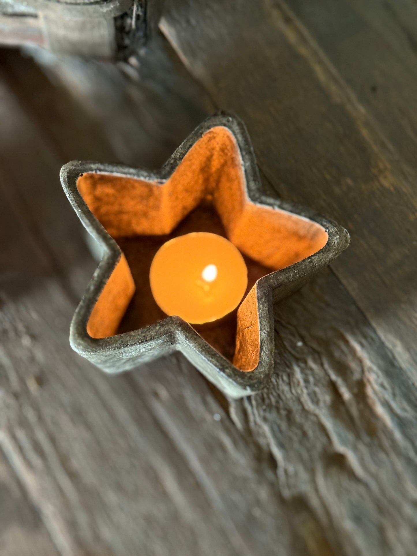 Concrete Star Tray PMR, available in 2 sizes