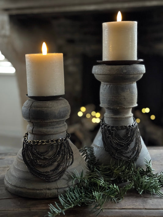 Candlestick with chain, left in the photo (LH2)