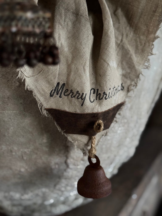 Shabby Cloth with Bell "Merry Christmas"