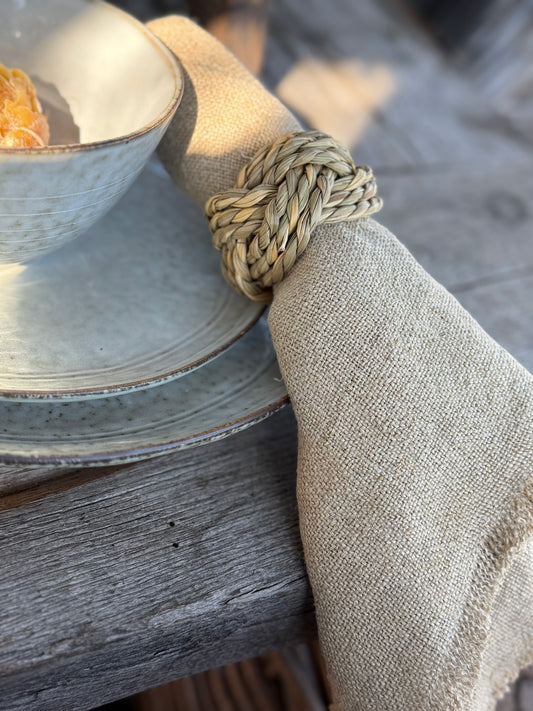 Napkin ring made of natural material