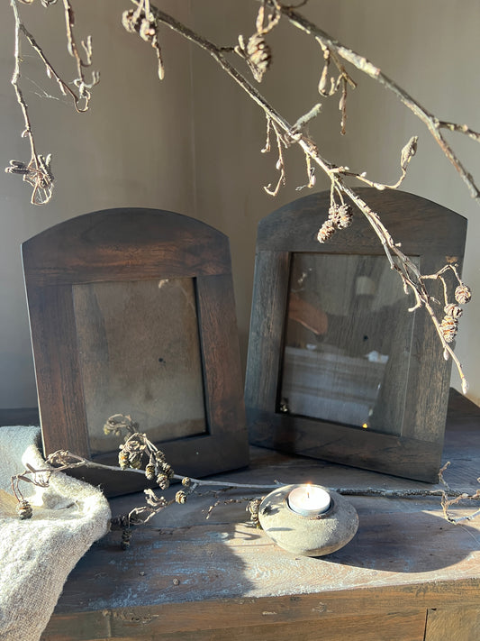 Photo frame Cadre around Aura Peeperkorn M