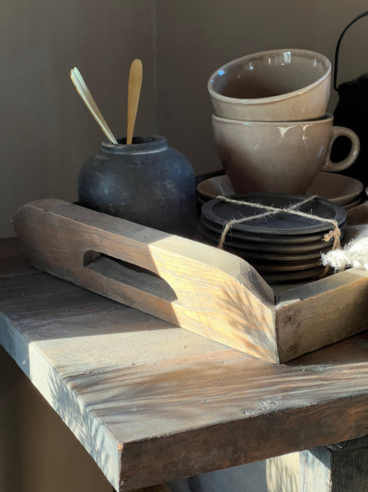 Wooden tray, Aura Peeperkorn