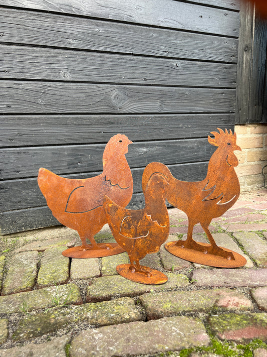 Rooster on foot, rusted