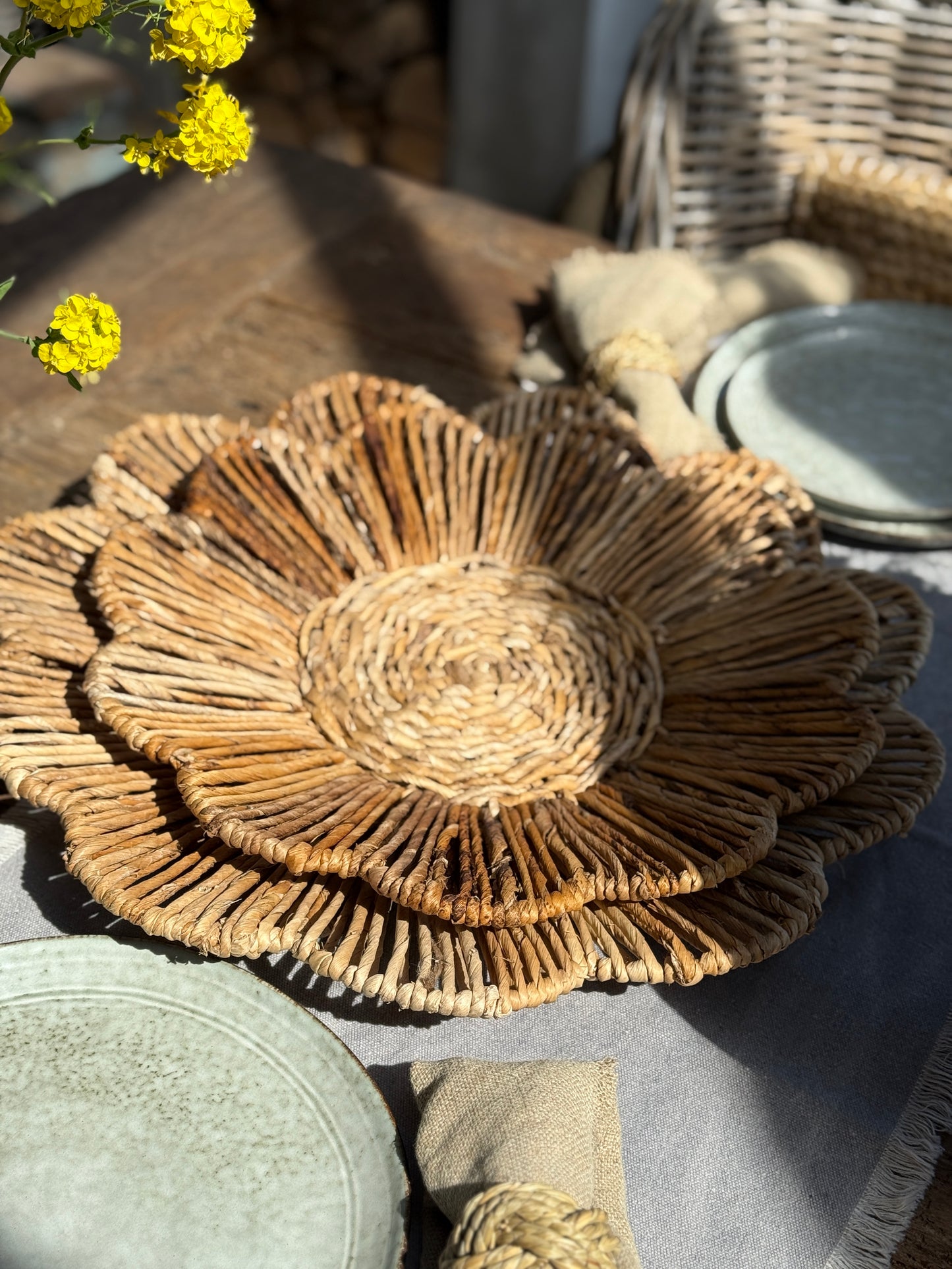 Low Flower Shaped Bowl – Braided Banana Leaf – 2 Sizes