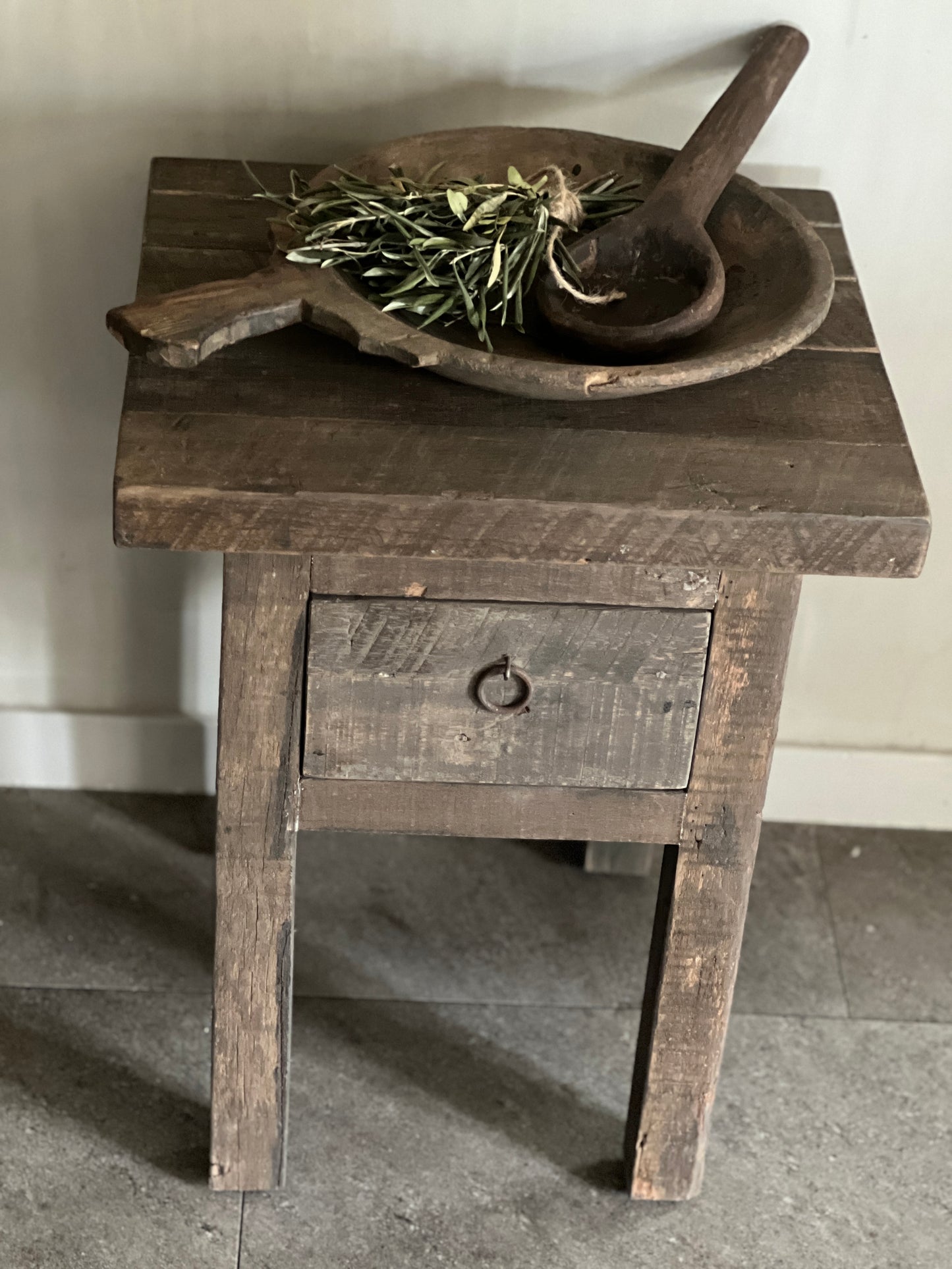 Driftwood side table with 1 drawer 45x40x55 cm