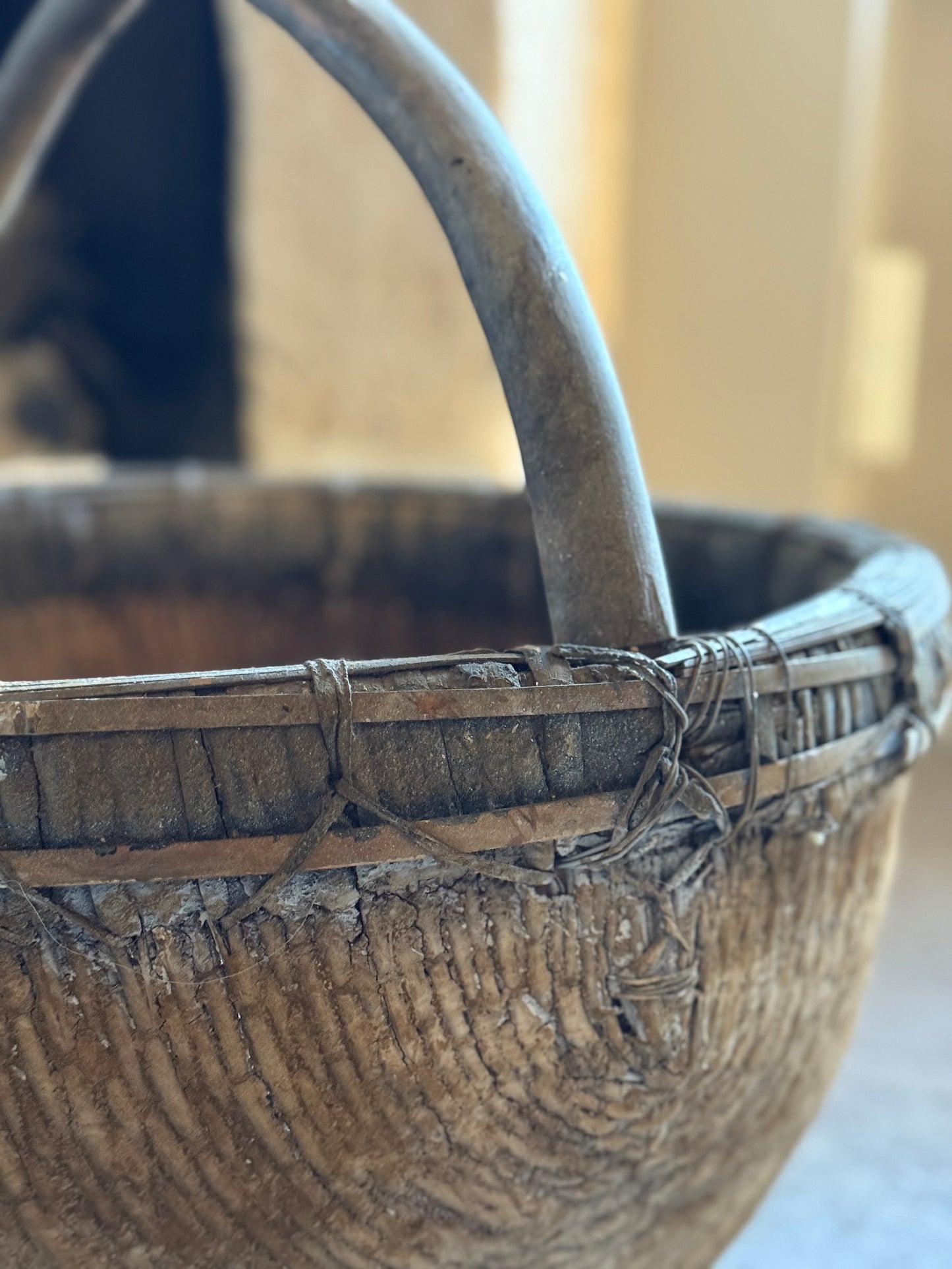 Old Chinese Picking Basket – Ø x H cm (incl. handle)