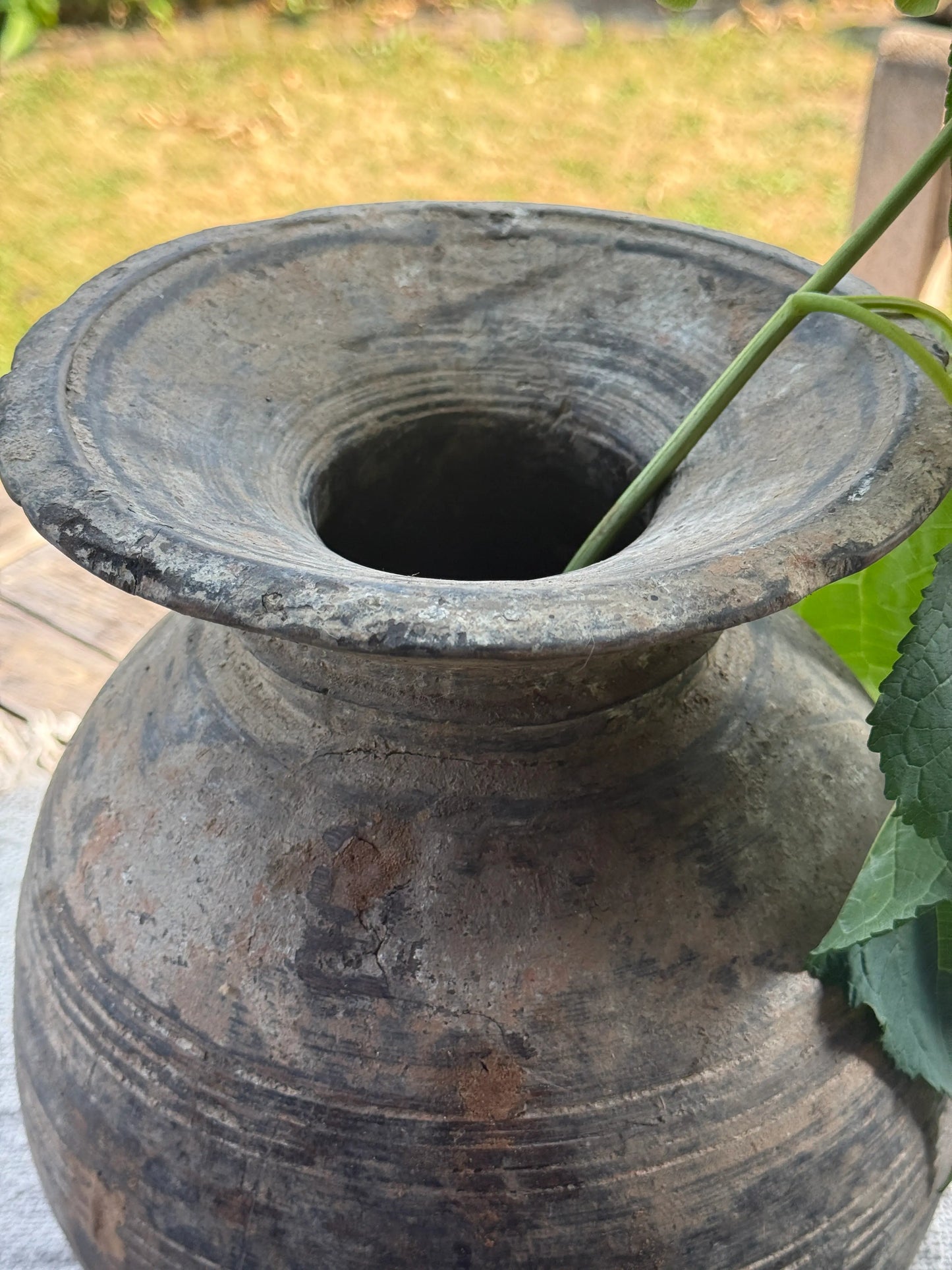 Nepalese bolle pot/vaas- Trapa Living- (LH04)