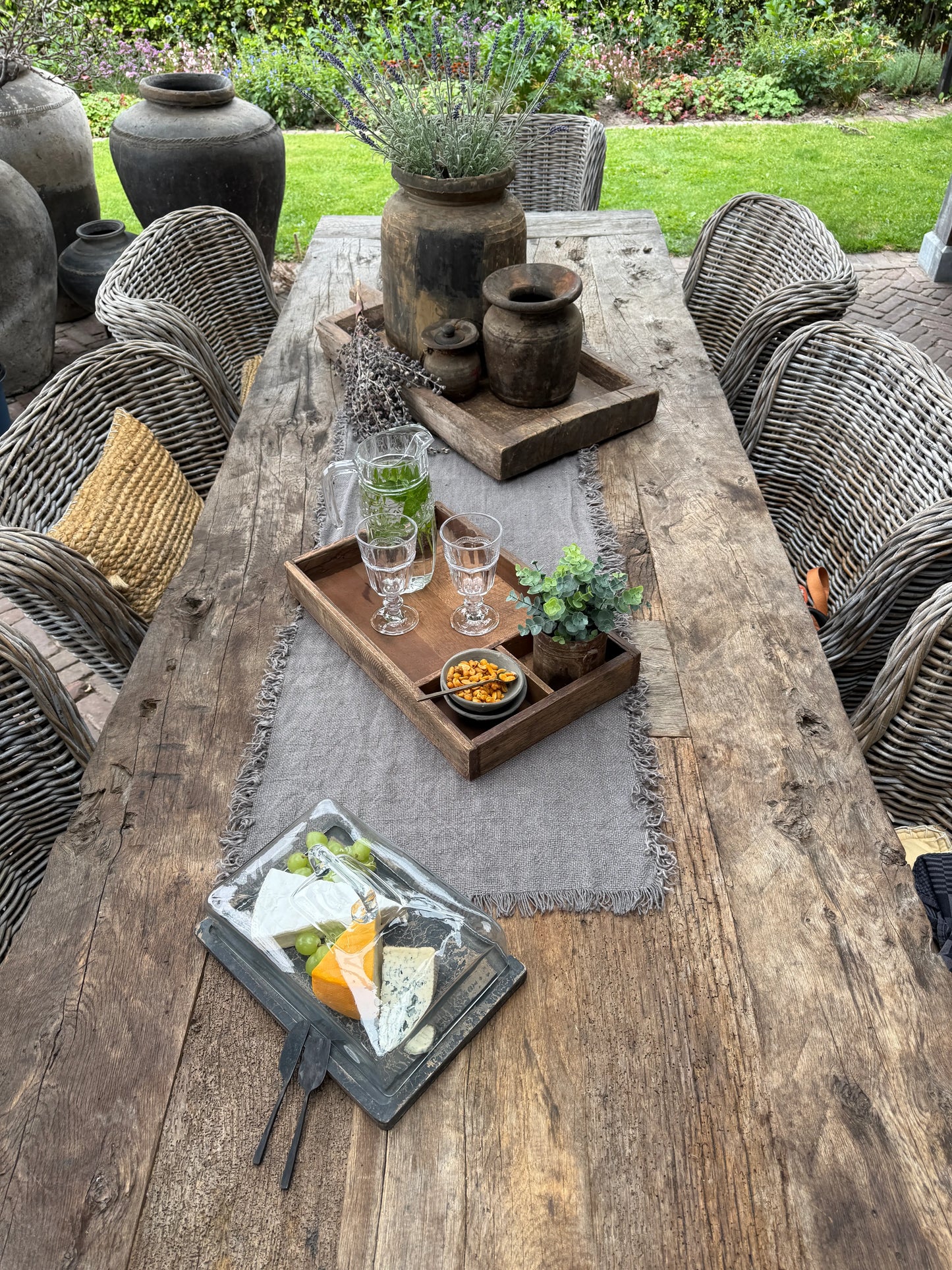 Oud Nepalees potje met deksel- Trapa Living