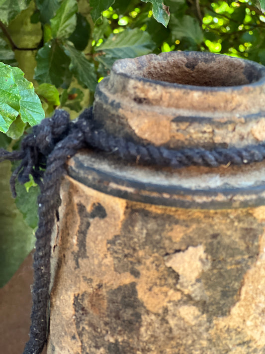 Old Nepalese pot (10)