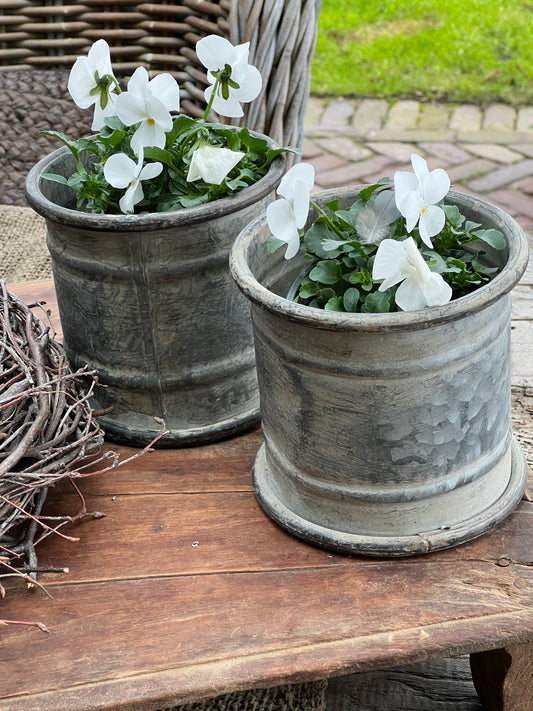 Metal pot, straight model