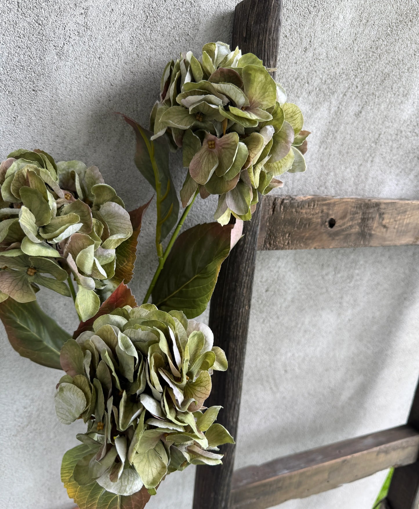 Kunstbloem Hydrangea Spray Green – 77 cm.