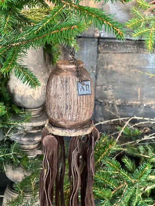 Pendant C | Aura Peeperkorn