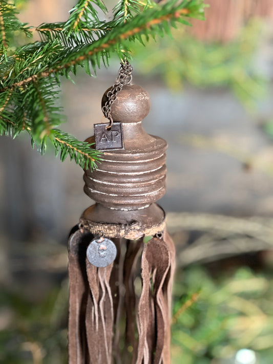 Pendant B | Aura Peeperkorn