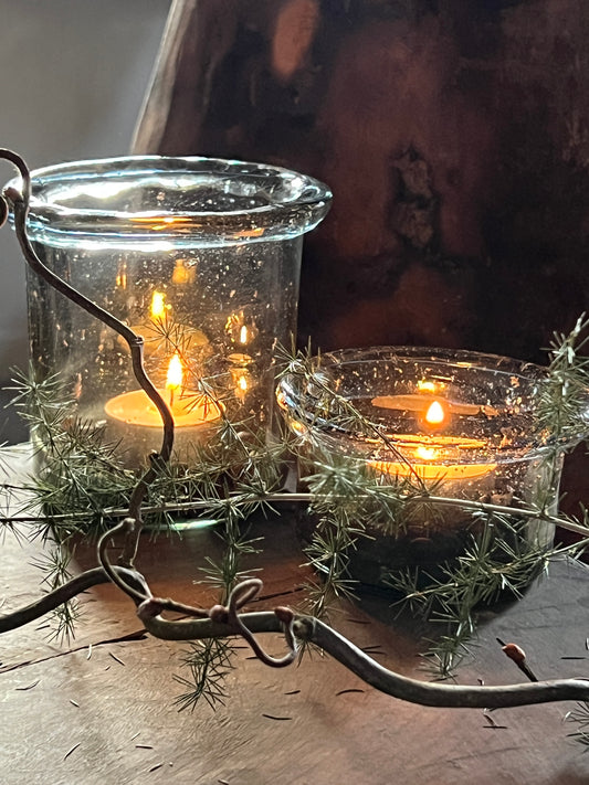 Wind light with folded edge, smoke. Available in S and M