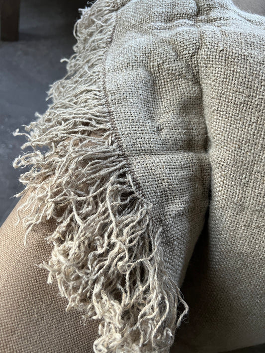 Cushion Esther natural 70x70 cm.