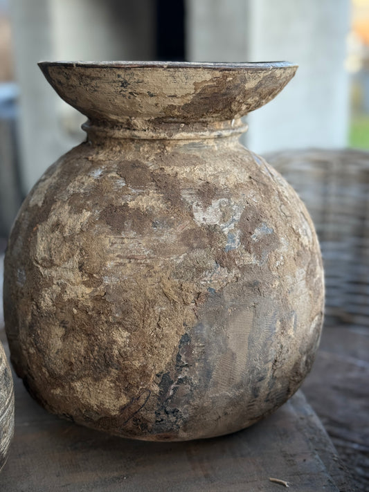 Oude Nepalese Bolle Pot (rechter op d foto LH14)