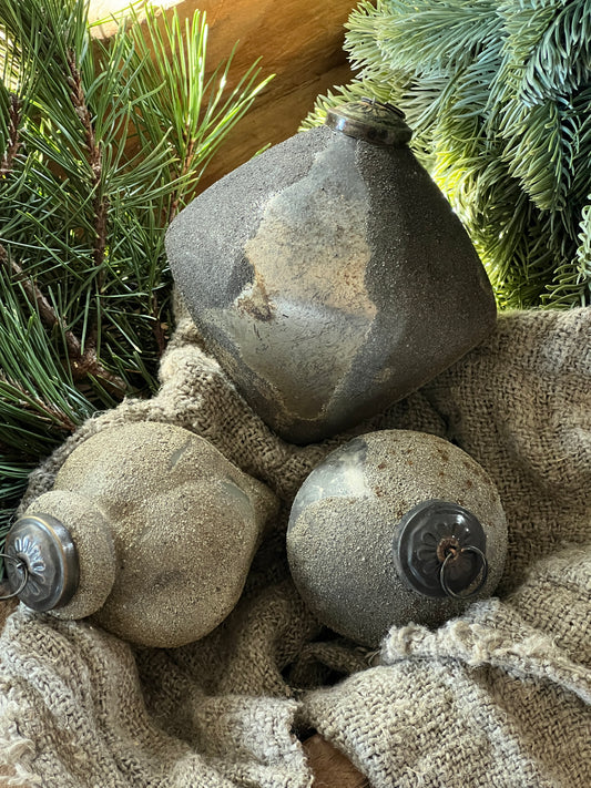 Christmas pendant gold sprinkle Ornament