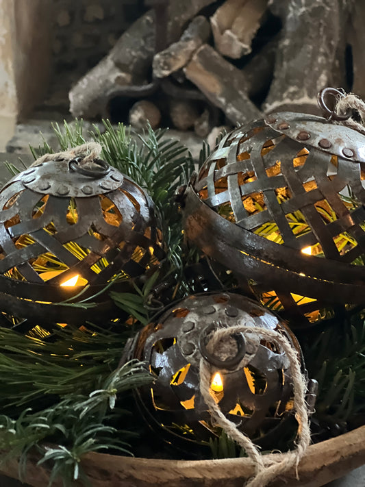 Decorative balls mini, Set of 3 pieces