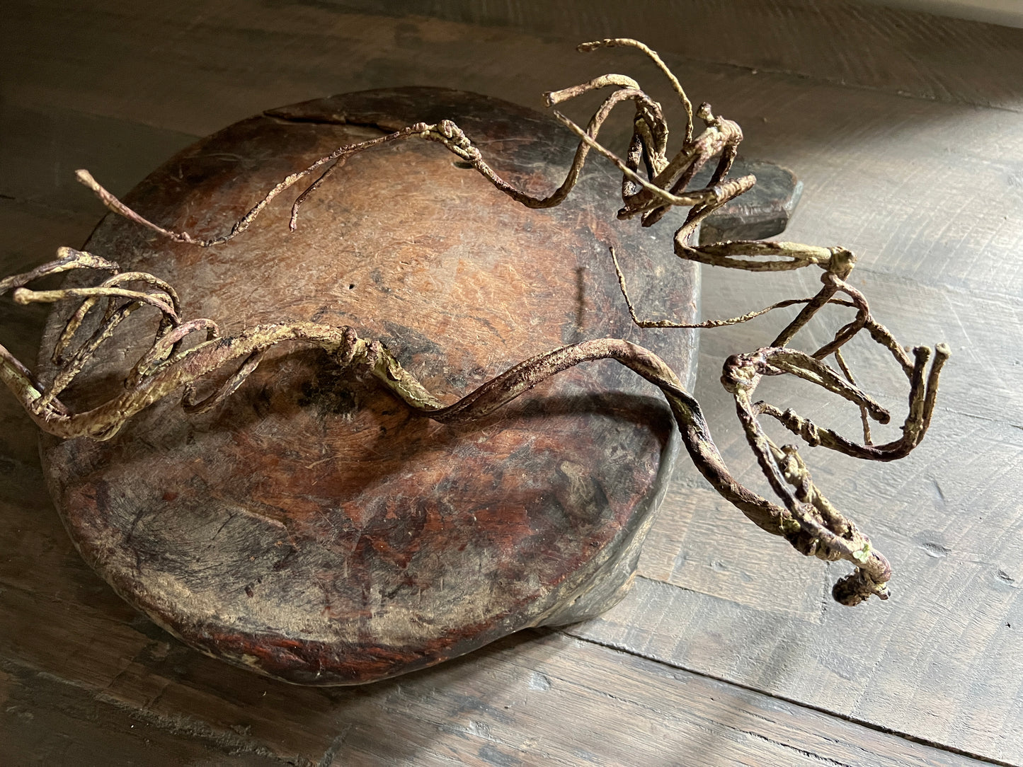 Artificial branch twisted 95 cm.