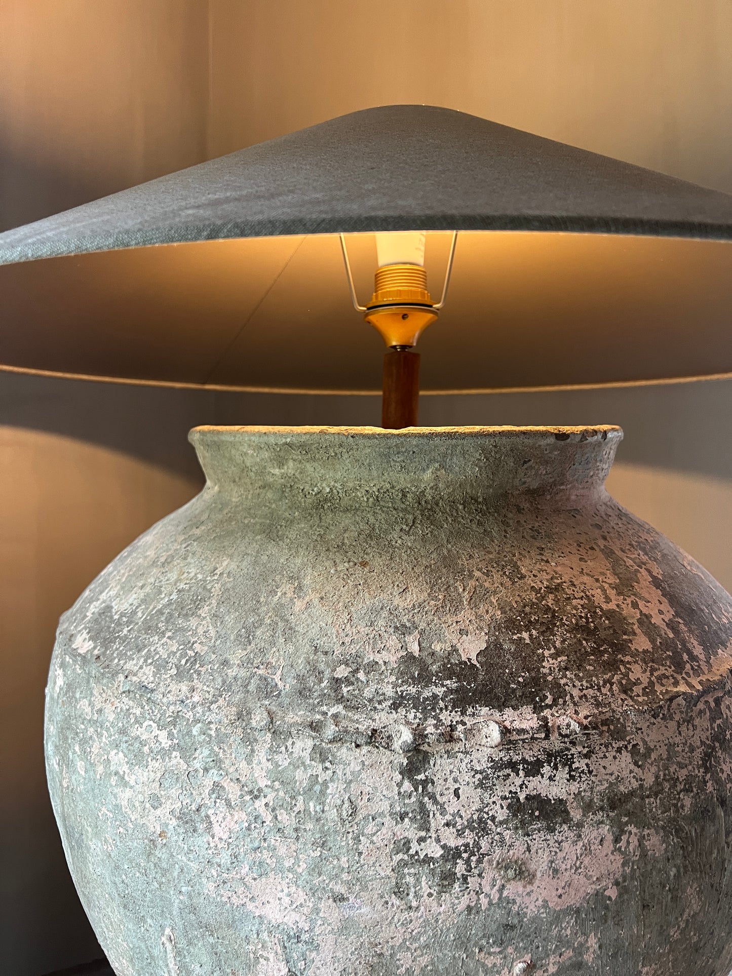 Chinese lampshade, size L and XL, Aura Peeperkorn
