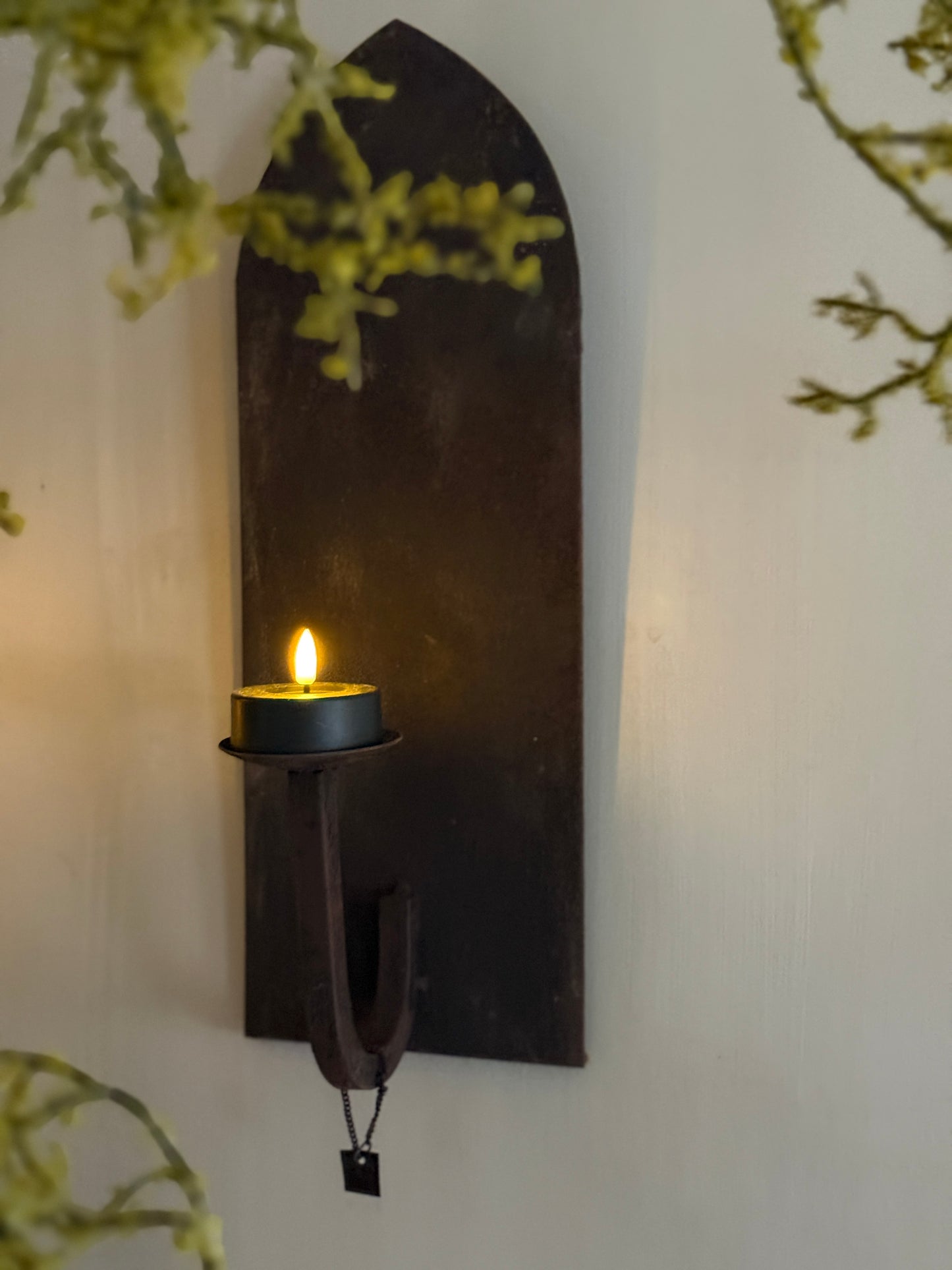 Aura Peeperkorn Wandkandelaren – IJzer met Roestige Afwerking