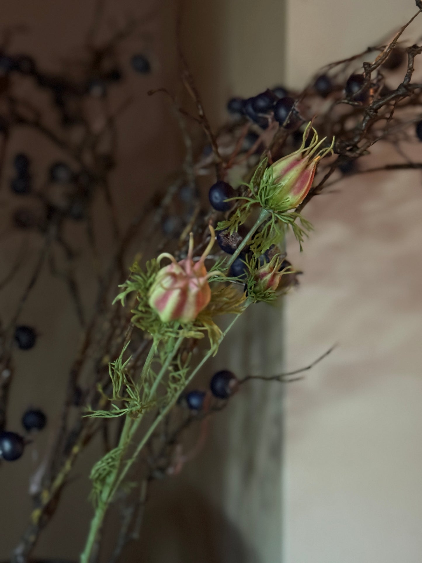 Kunst bloem Nigella paars met dichte knop