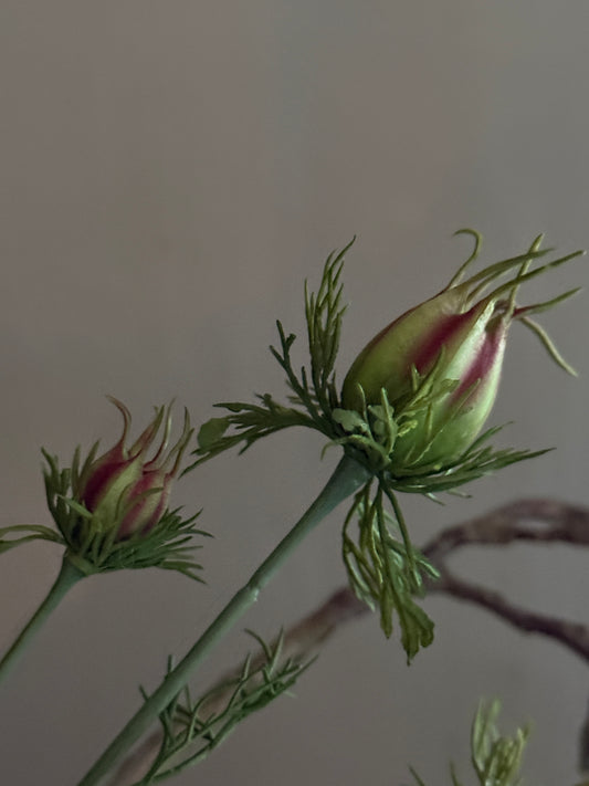 Kunst bloem Nigella paars met dichte knop