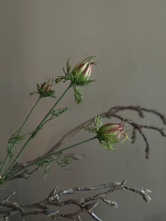 Kunst bloem Nigella paars met dichte knop