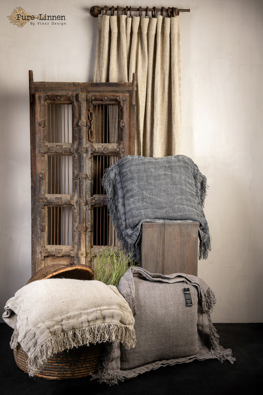 Cushion Rebecca Grey 70x70 cm.