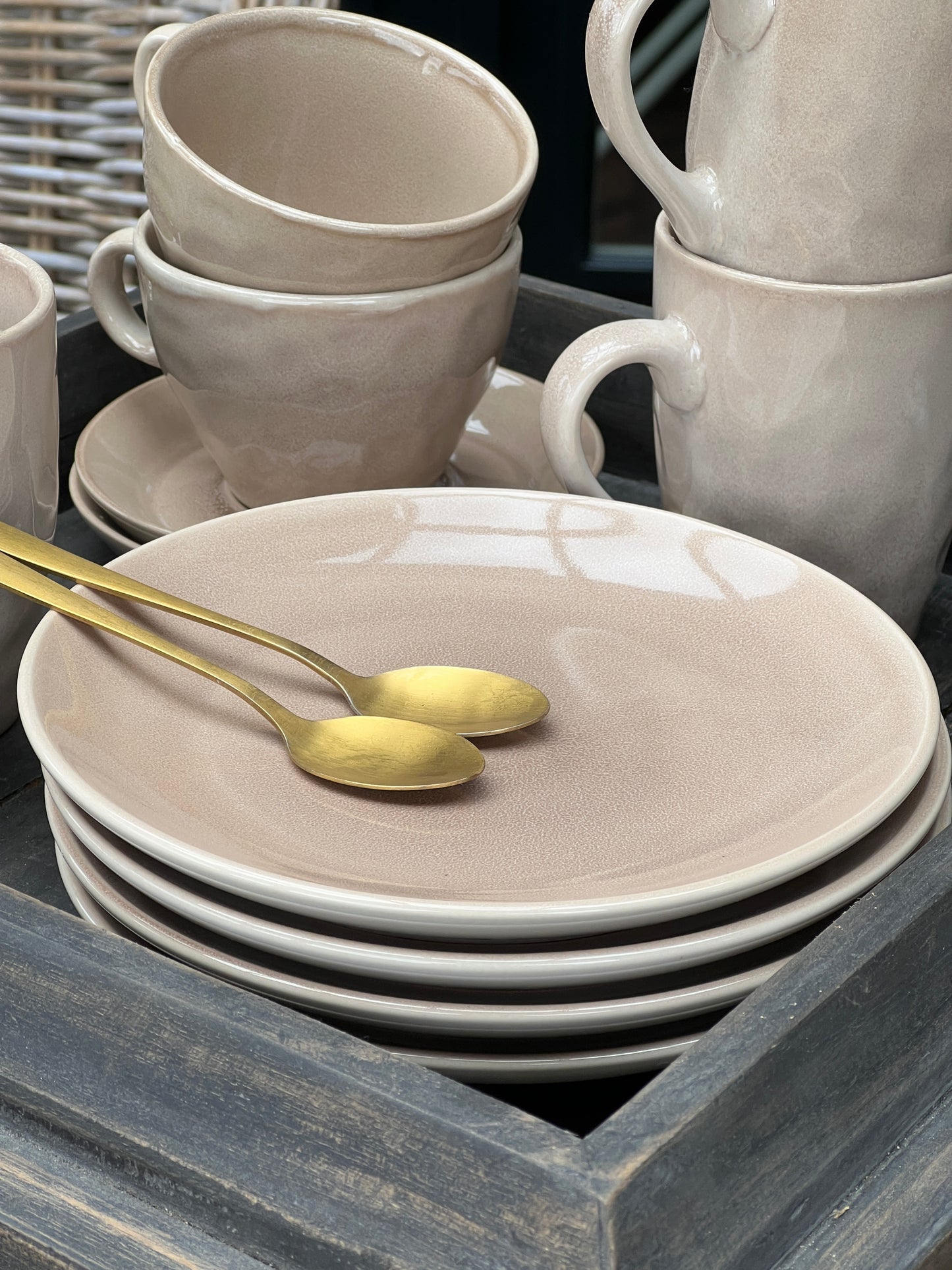 Pastry/breakfast plate Carmen, Creme