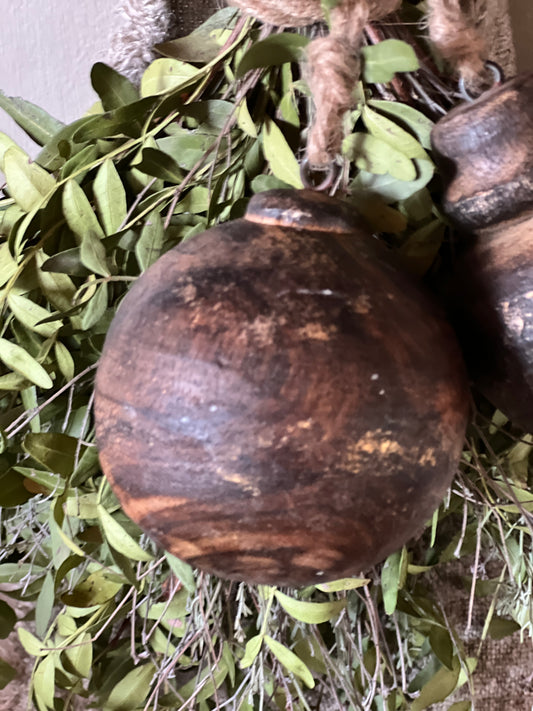 Wooden bobbin, round