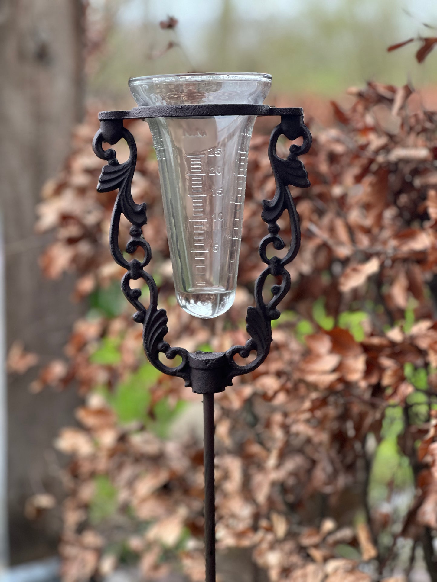 Rain gauge cast iron