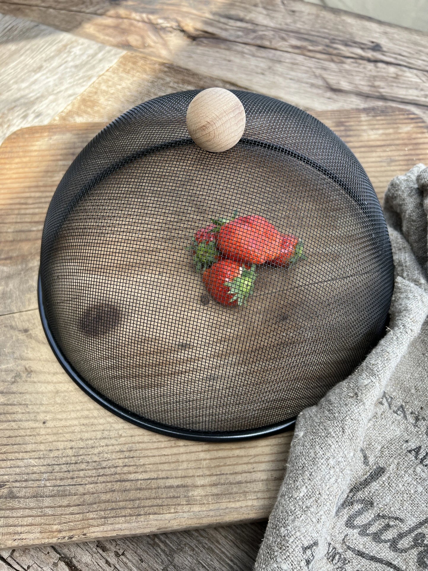 Fly hood black available in M and L