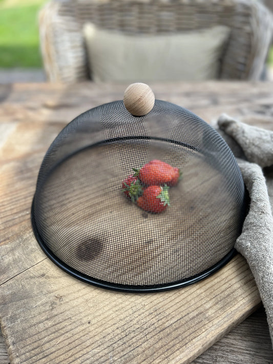 Fly hood black available in M and L