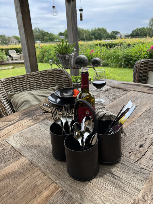 Iron bottle holder with handle, (4 compartments)