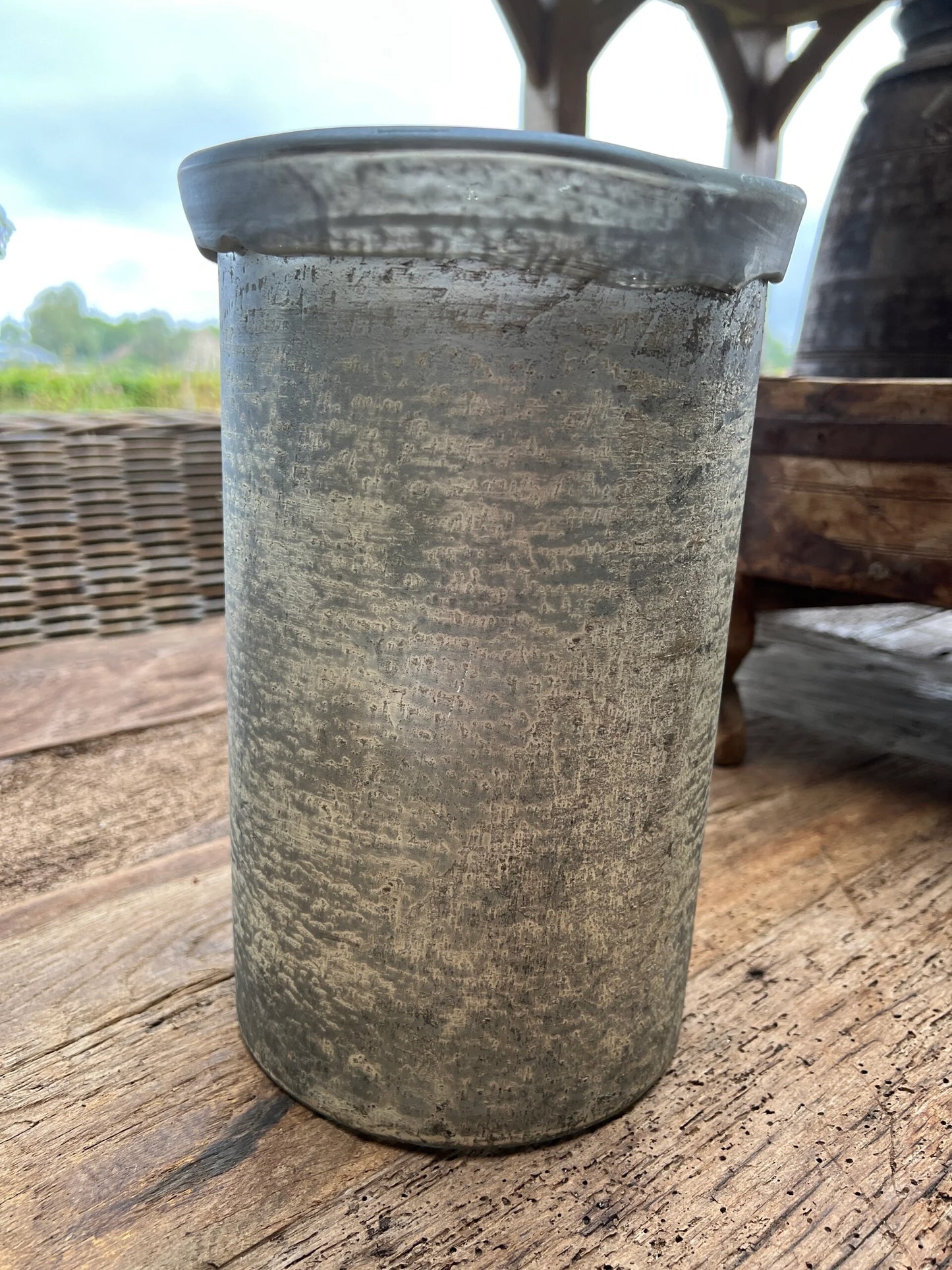 Lantern folded edge matt gold available in XS, S, M and L