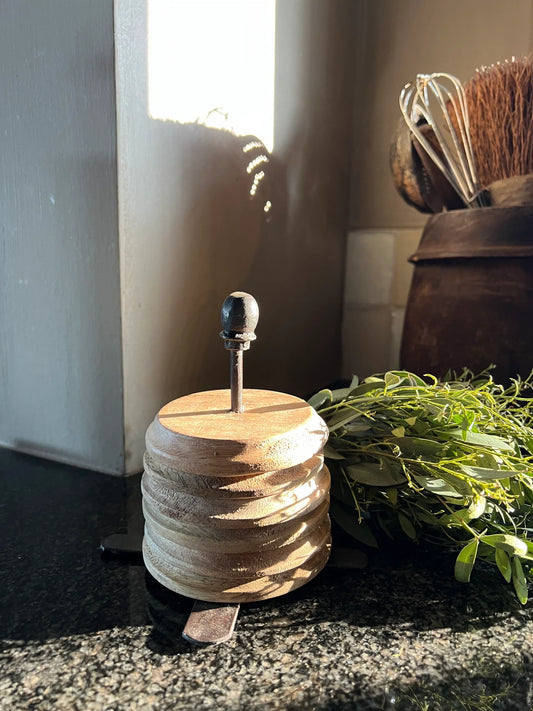 Coasters on pin, 6 pcs