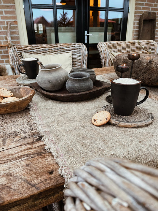 Shabby Runner from Stoer Grove Linen – Country Table Decoration 🏡