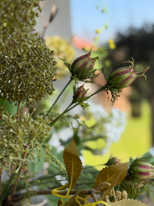 Kunst bloem Nigella paars met dichte knop