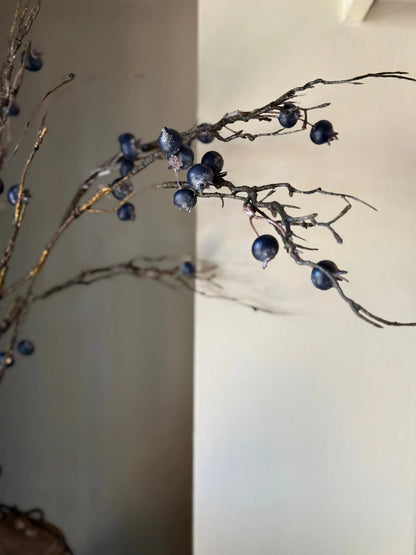 Künstlicher Zweig mit Blaubeeren – 84 cm
